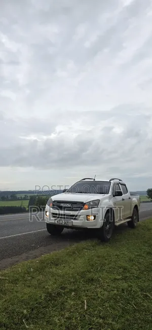 Isuzu D-MAX 2015 White