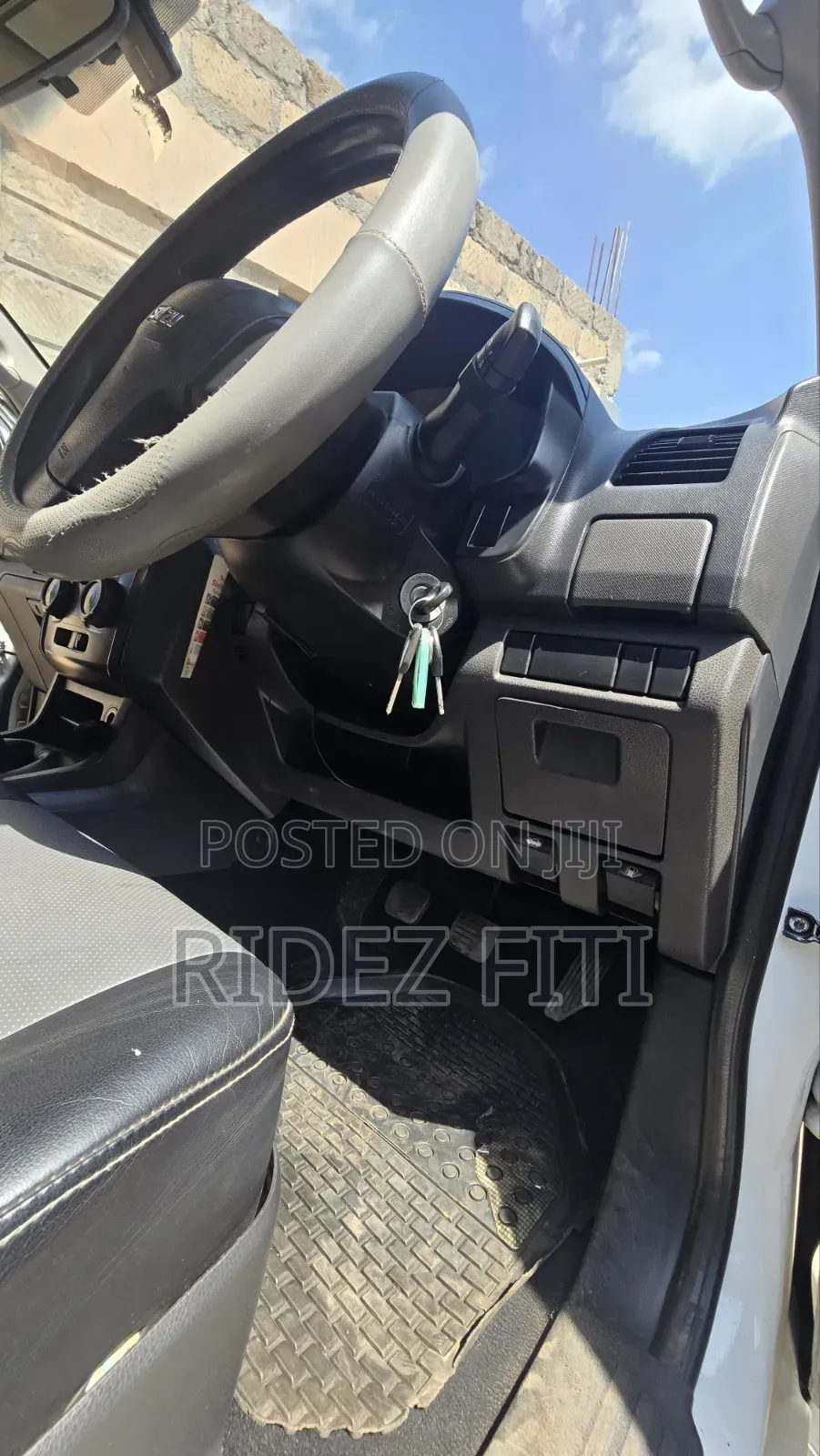Isuzu D-MAX 2015 White