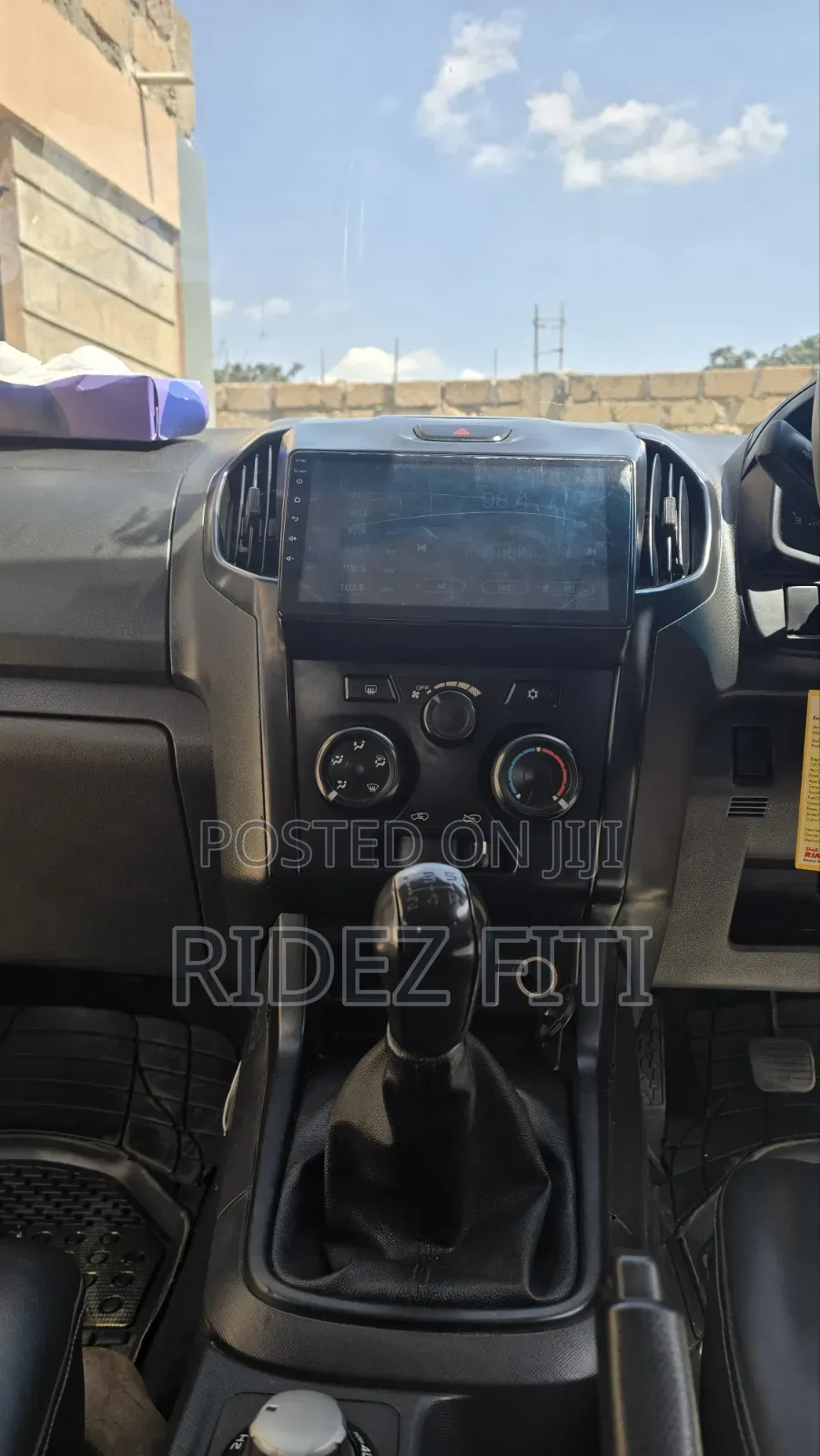 Isuzu D-MAX 2015 White