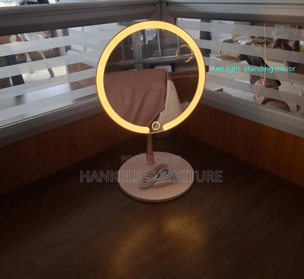 Make Up Mirror - thumbnail 2