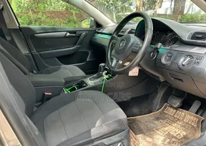 Volkswagen Passat 2013 Silver