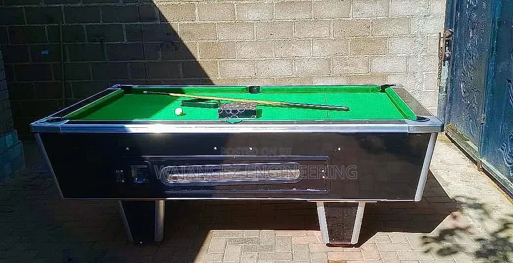 Custom Engraved Pool Table