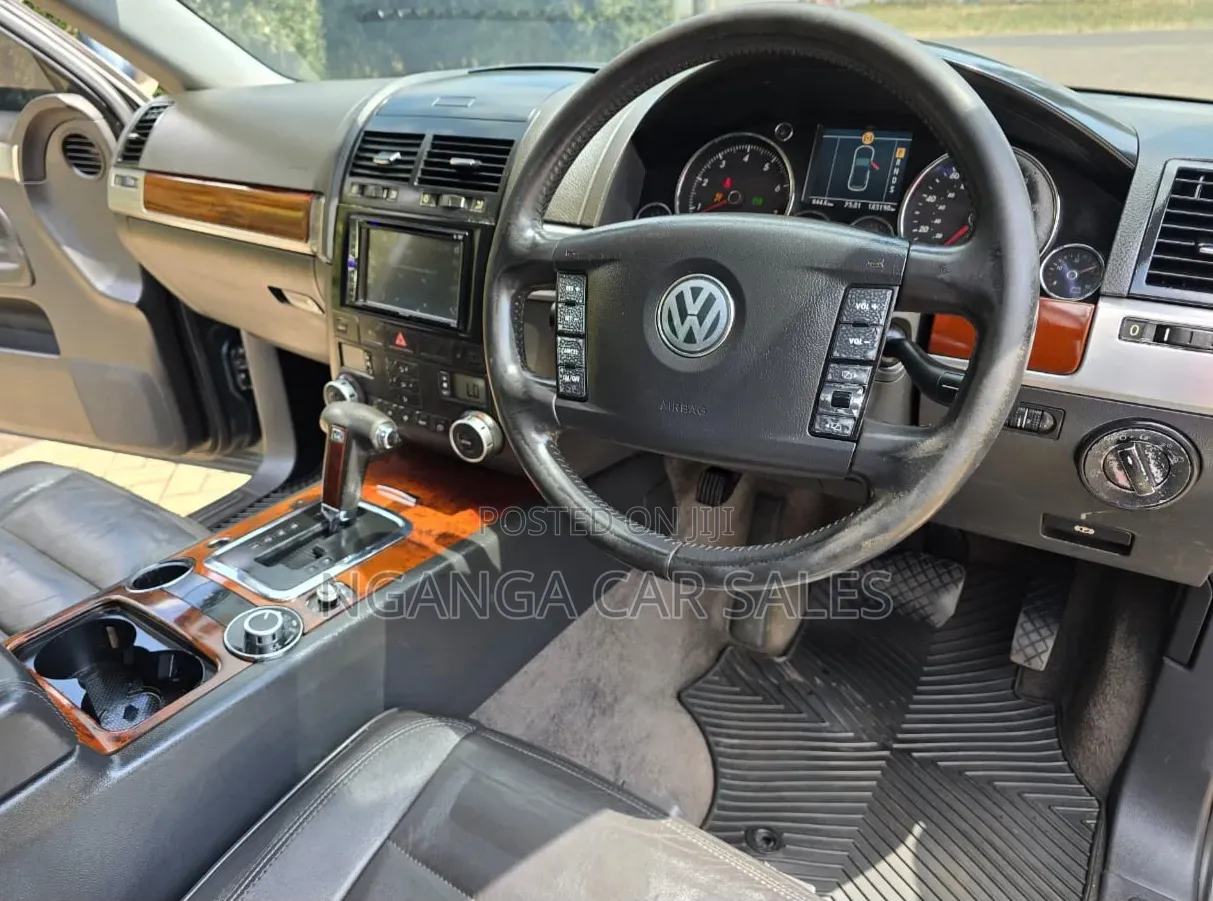 Volkswagen Touareg 2006 Blue