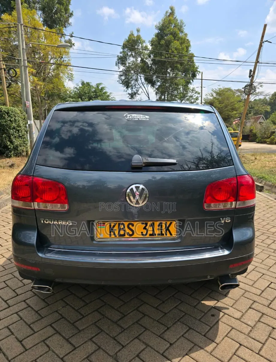 Volkswagen Touareg 2006 Blue