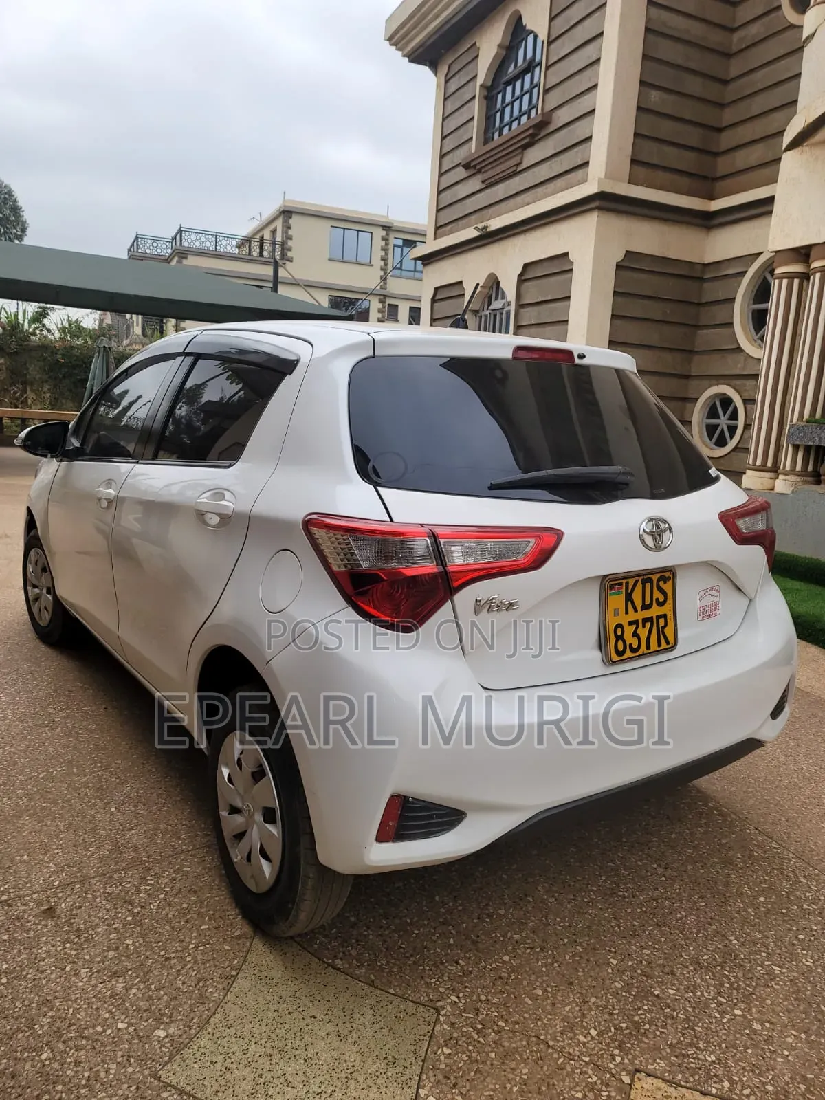 Toyota Vitz 2017 White