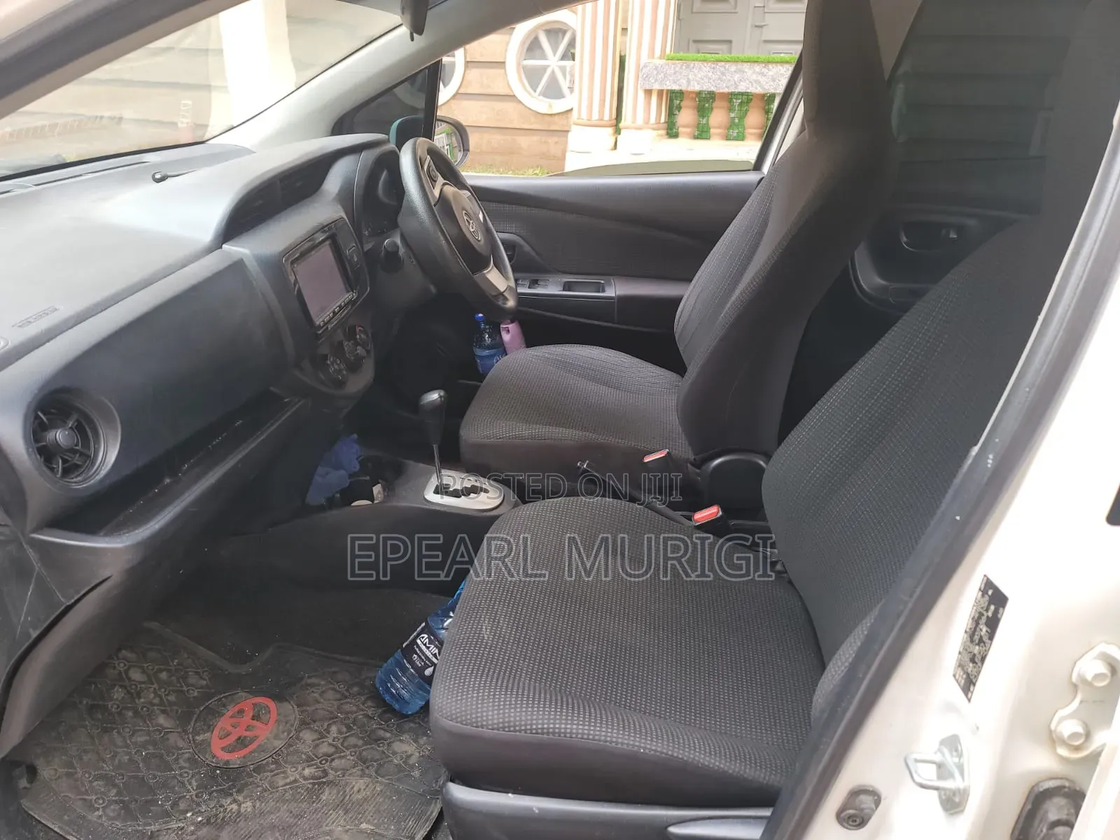 Toyota Vitz 2017 White