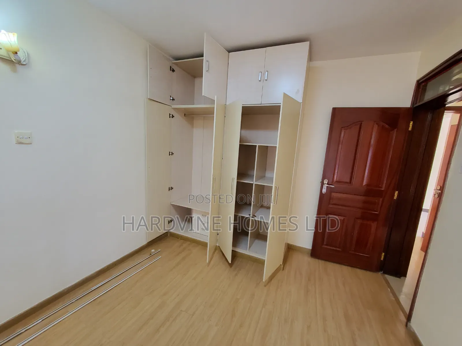 2bdrm Apartment in Valley Arcade for rent