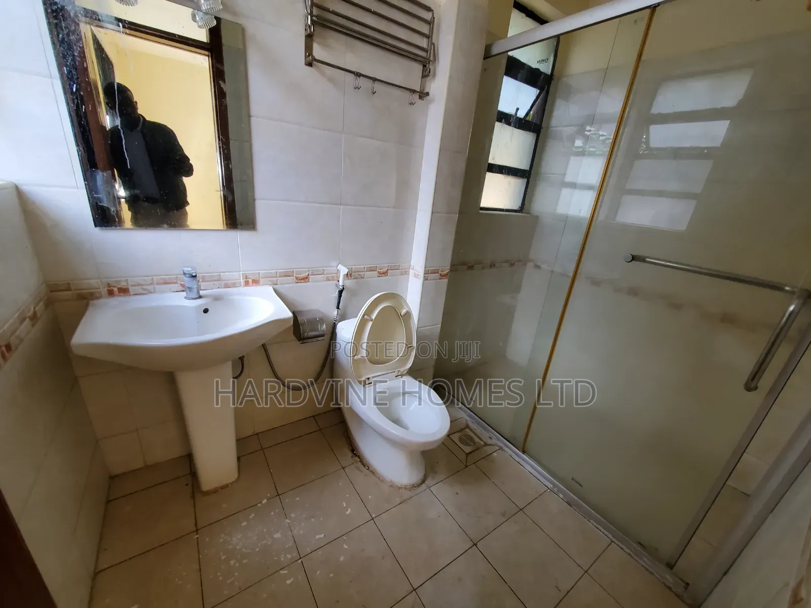 2bdrm Apartment in Valley Arcade for rent