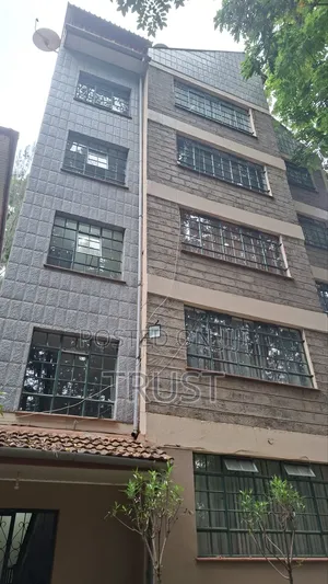 3bdrm House in State House Area for rent