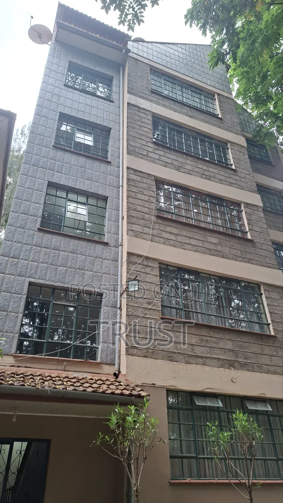3bdrm House in State House Area for rent