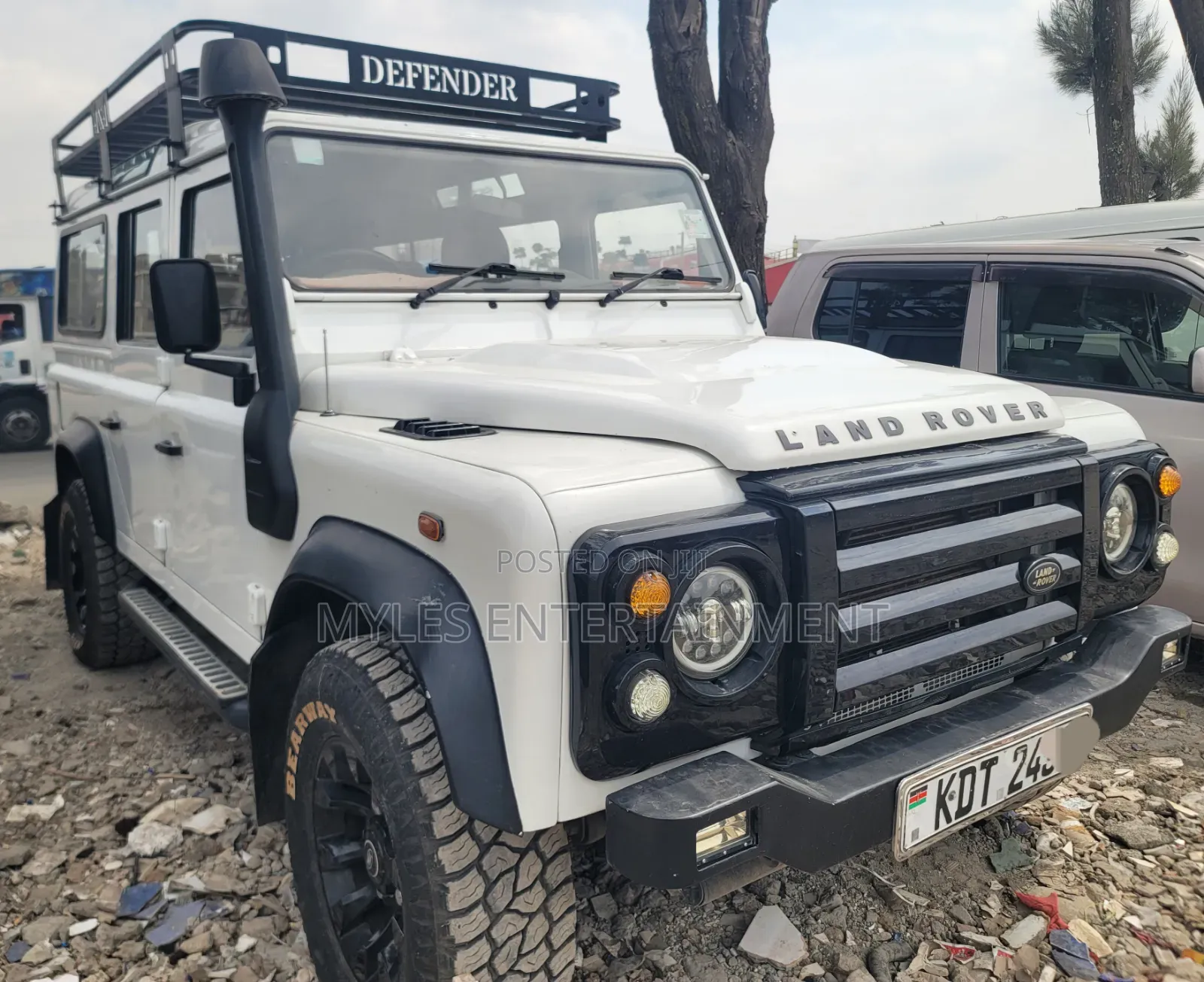 Land Rover Defender 2009 White