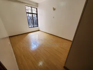 3bdrm Apartment in Valley Arcade for rent
