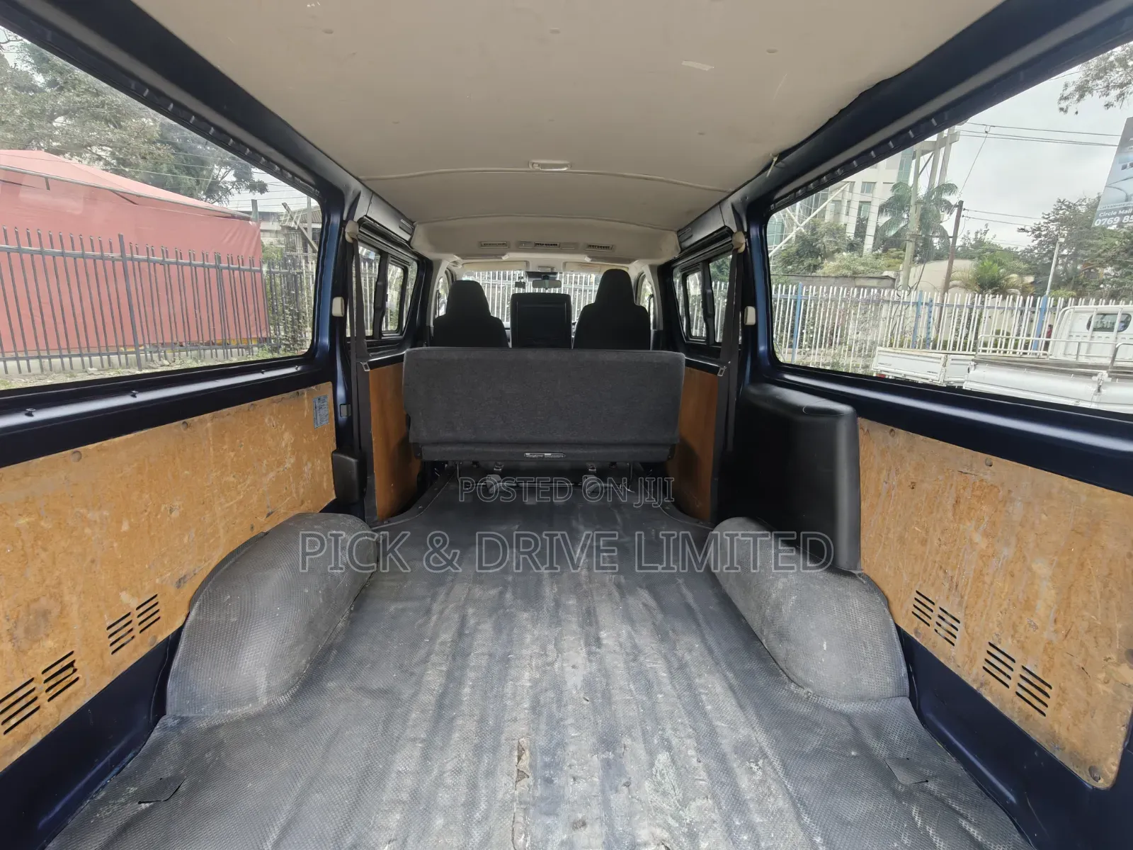 Toyota HiAce 2020 Blue