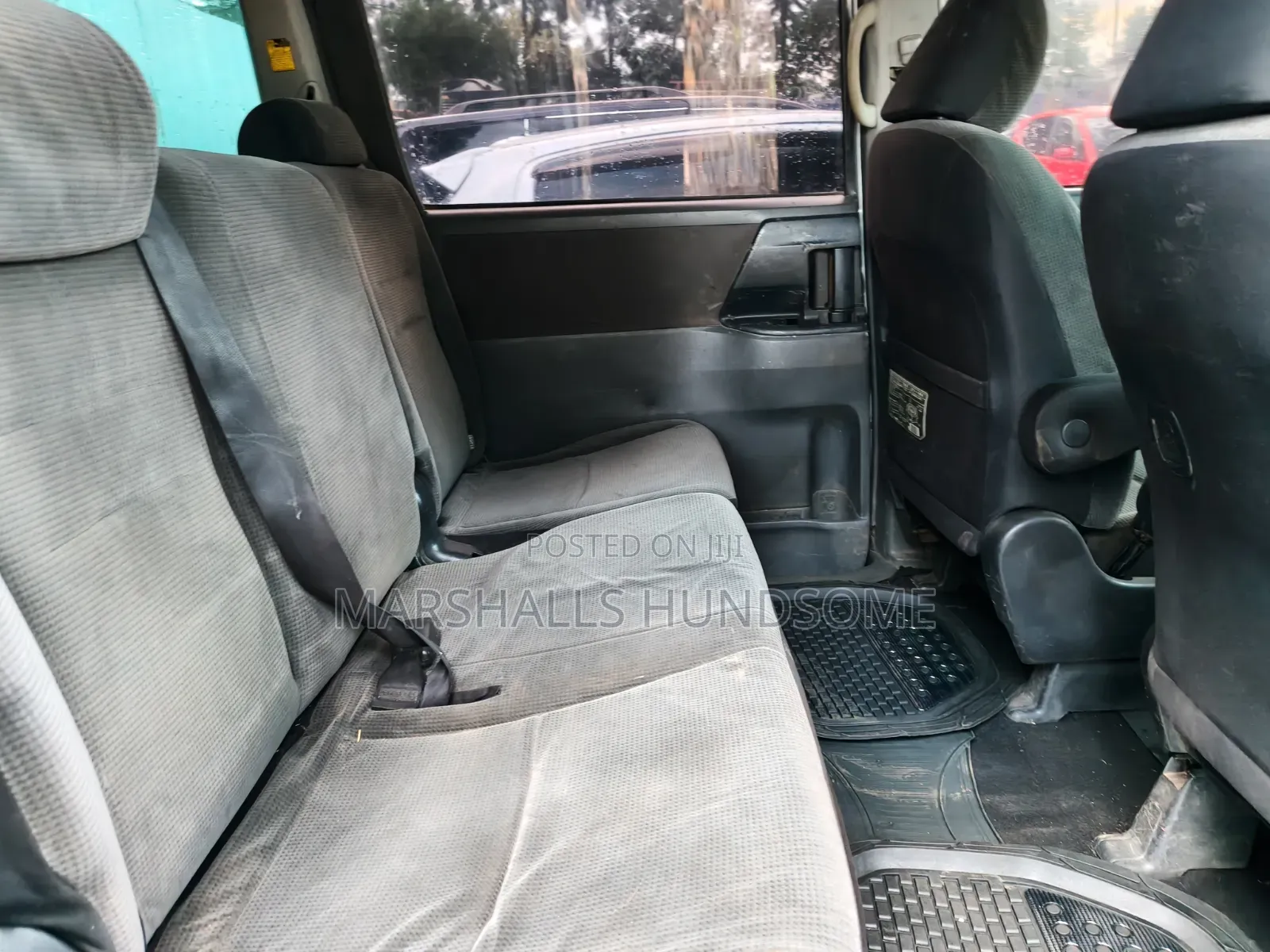 Toyota Noah 2009 Silver