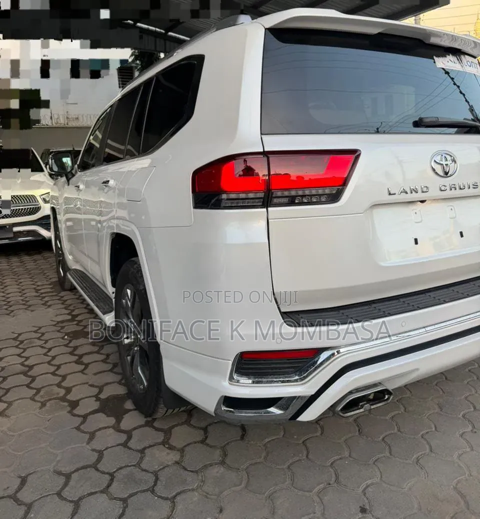 New Toyota Land Cruiser 2023 White