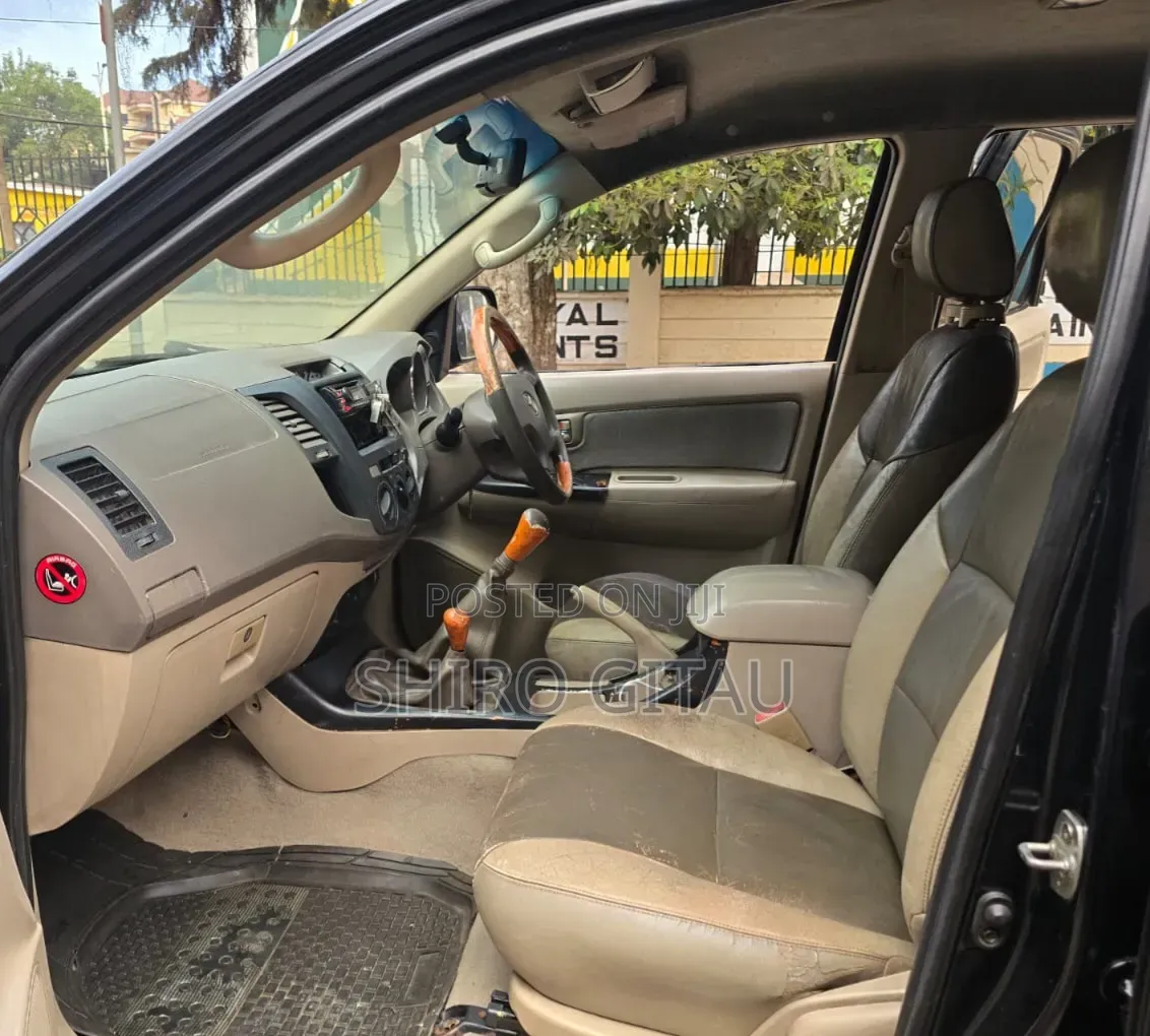 Toyota Fortuner 2006 Black