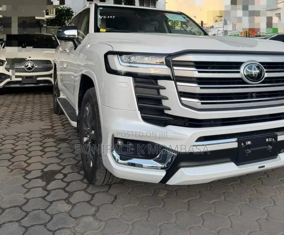 New Toyota Land Cruiser 2023 White