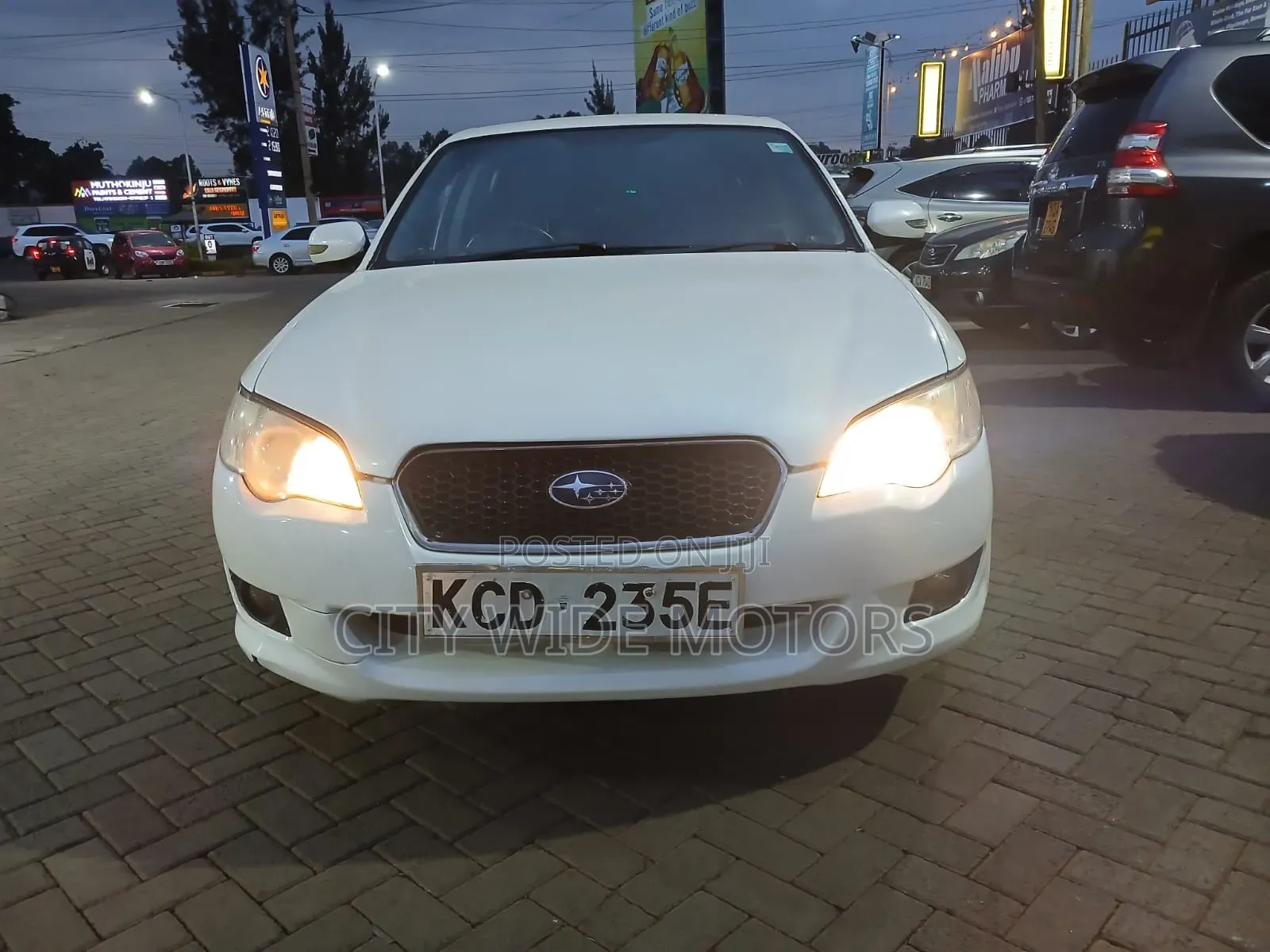 Subaru Legacy 2008 White