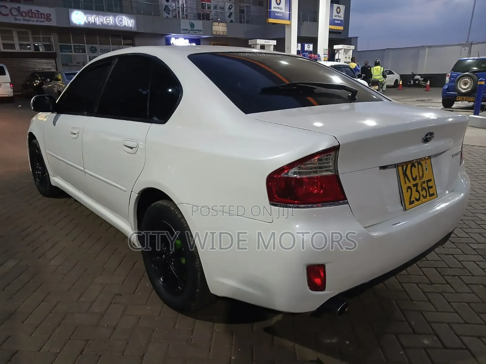 Subaru Legacy 2008 White