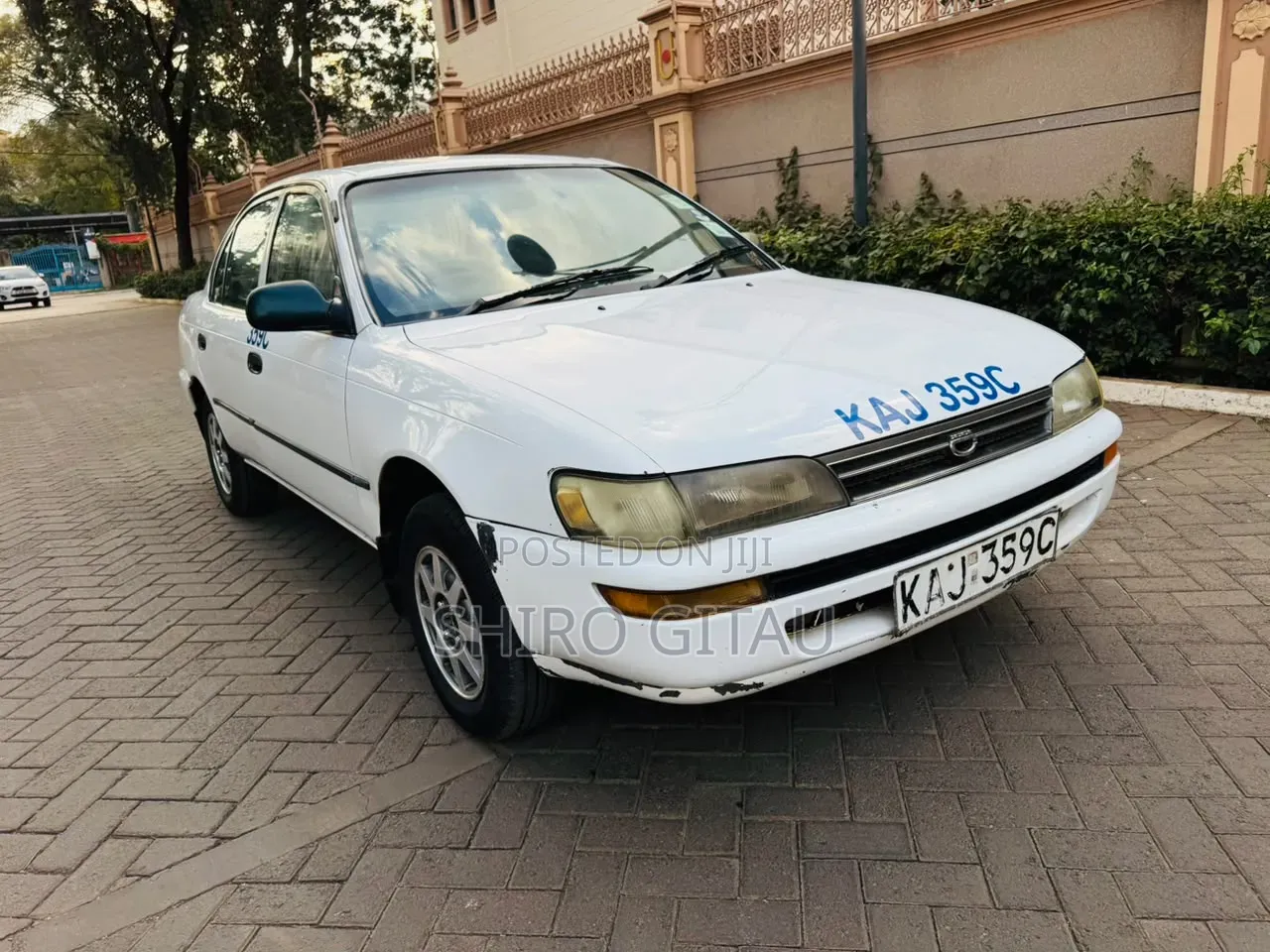 Toyota Corolla 1992 White
