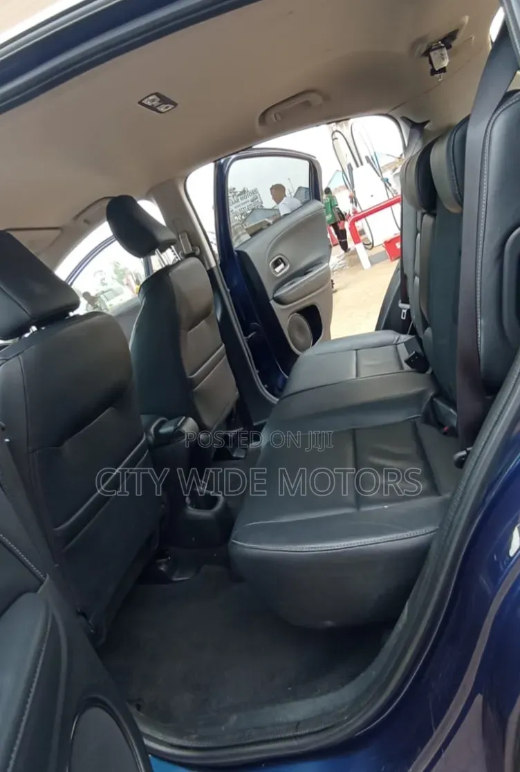 Honda Vezel 2018 Blue