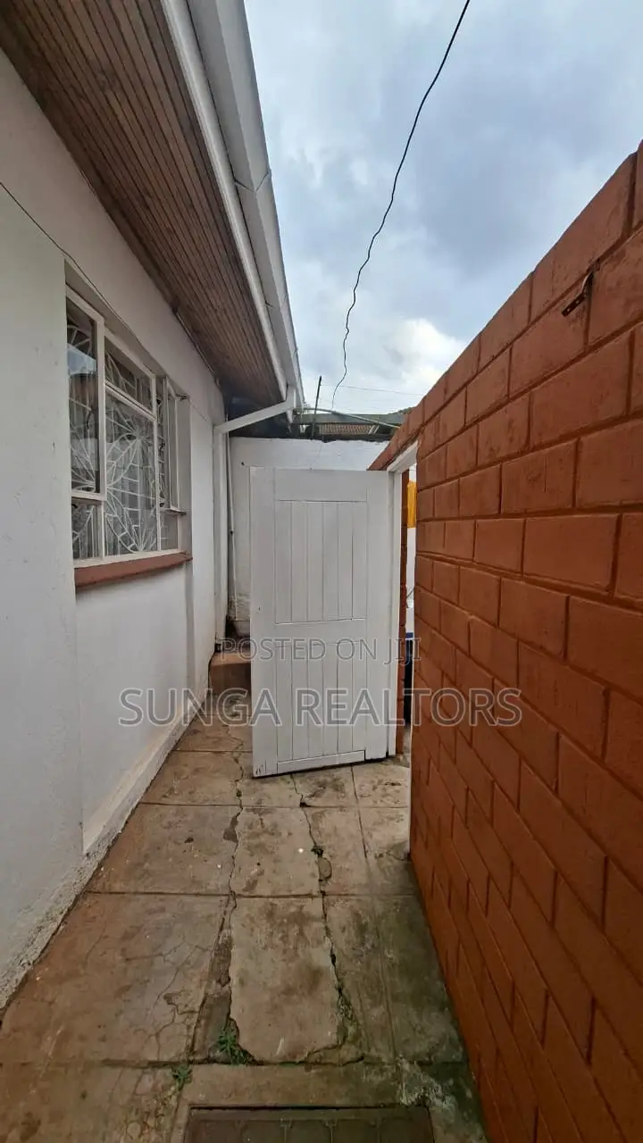 Furnished 2bdrm Bungalow in Gigiri for rent