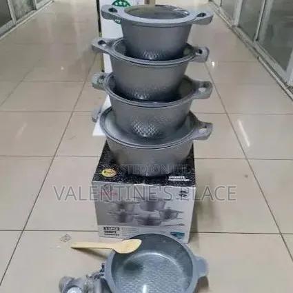 Bosch 11pc Cookware With Silicone Lid Covers - main view