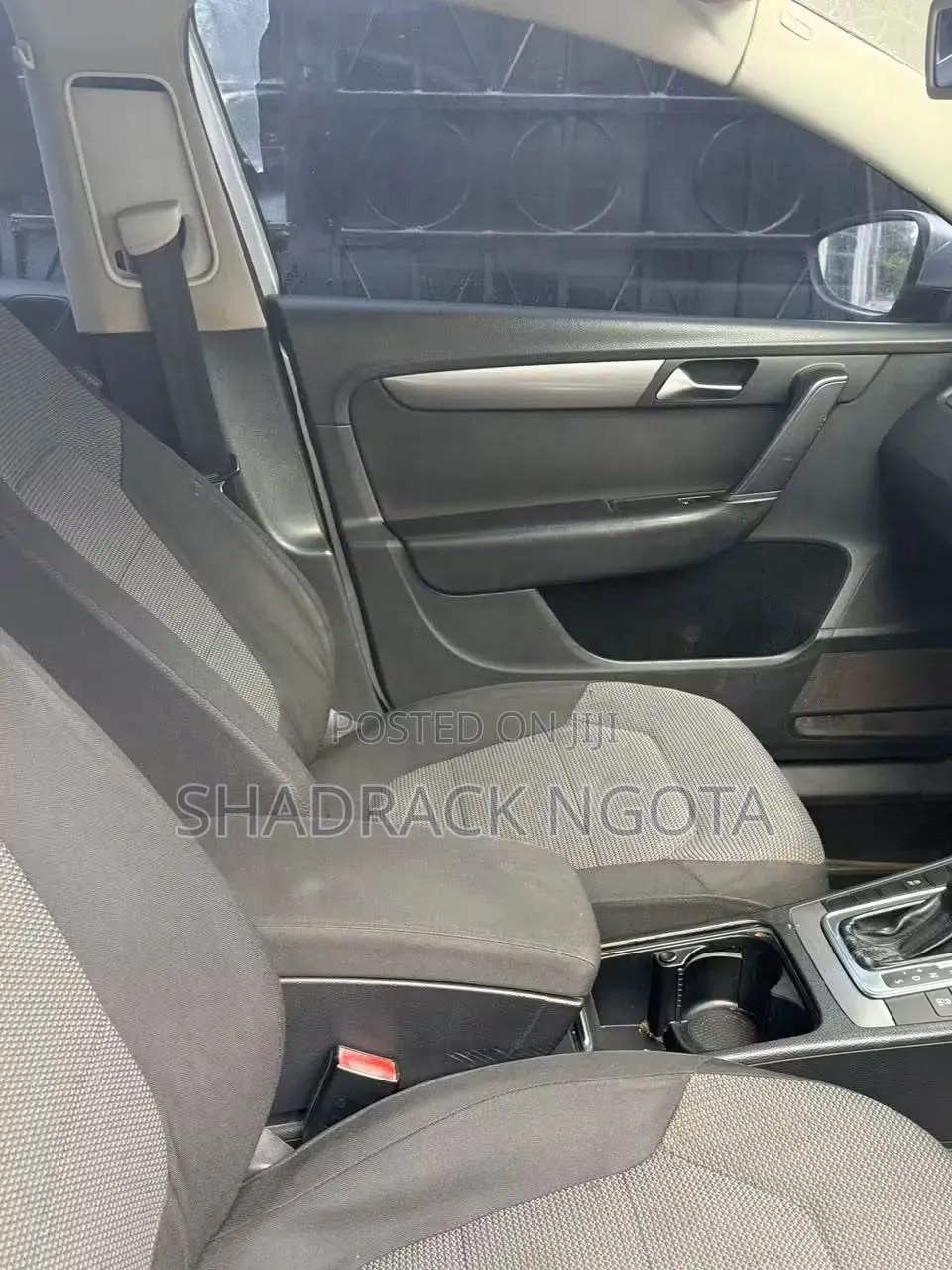 Volkswagen Passat 2011 Silver