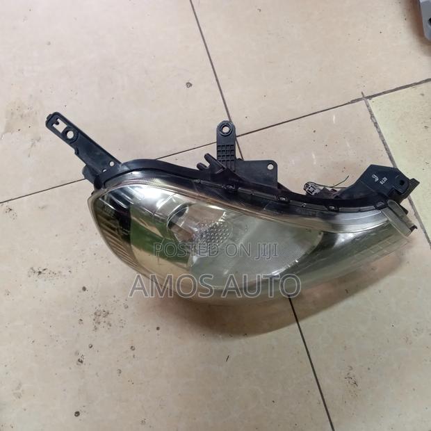 Nissan AD Headlight - thumbnail 3