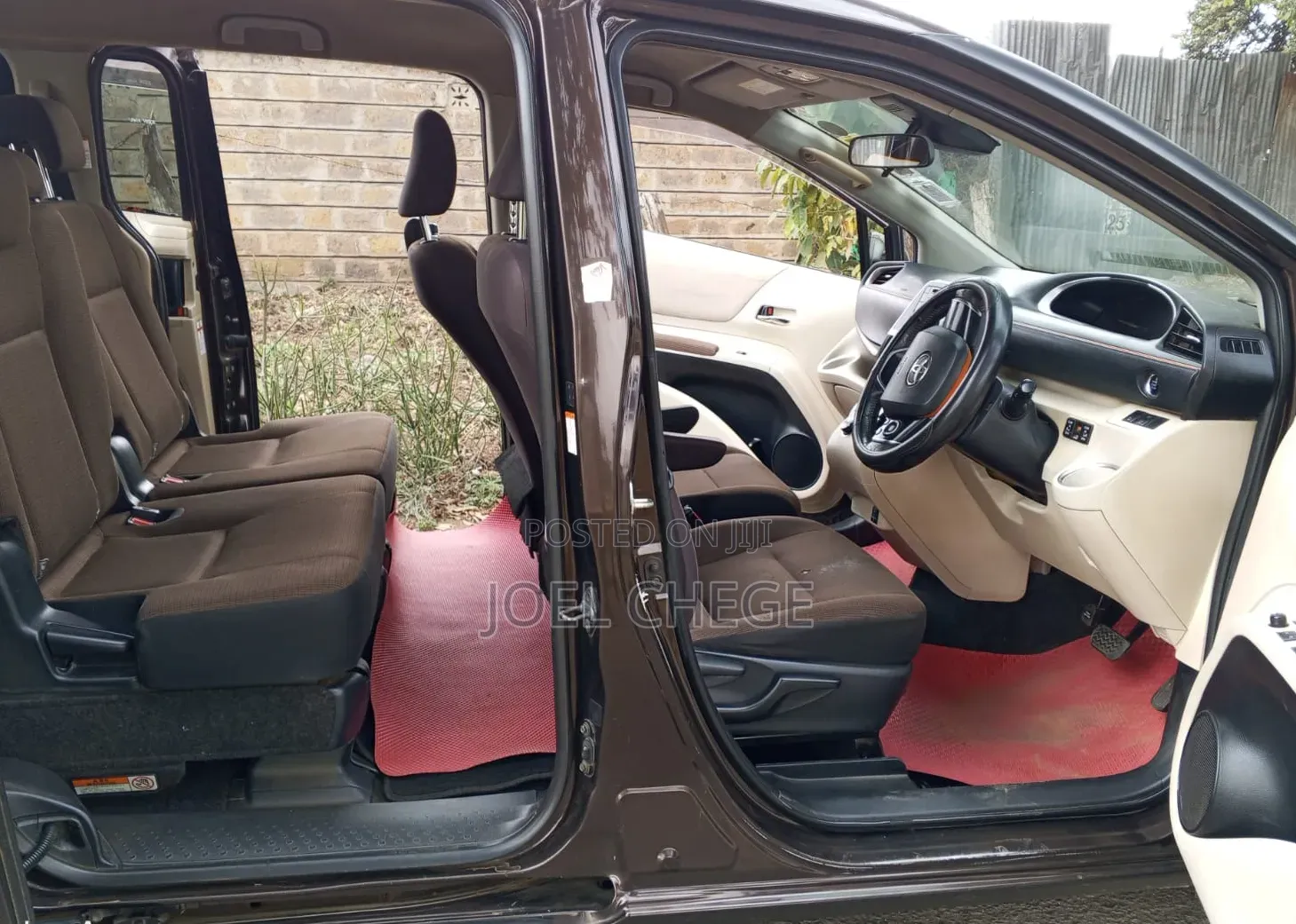 Toyota Sienta 2016 Brown