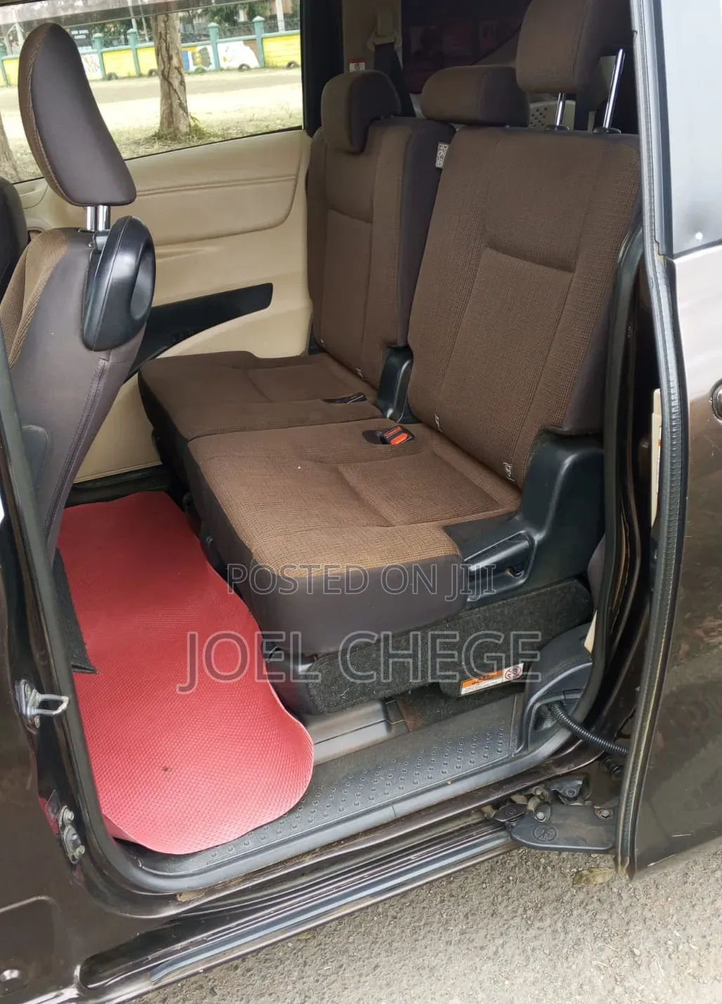 Toyota Sienta 2016 Brown