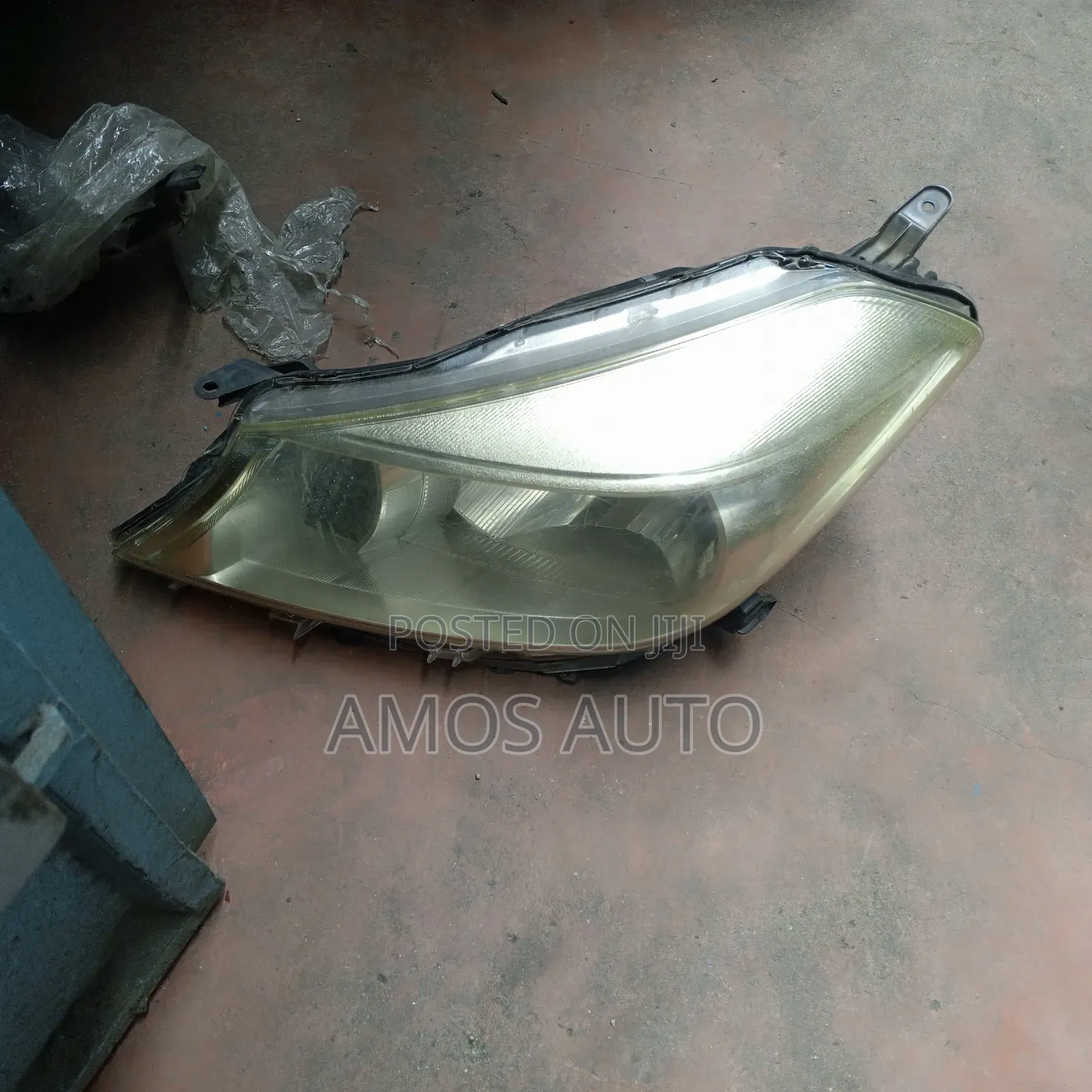 Vitz 2012 Headlight Non Xenon