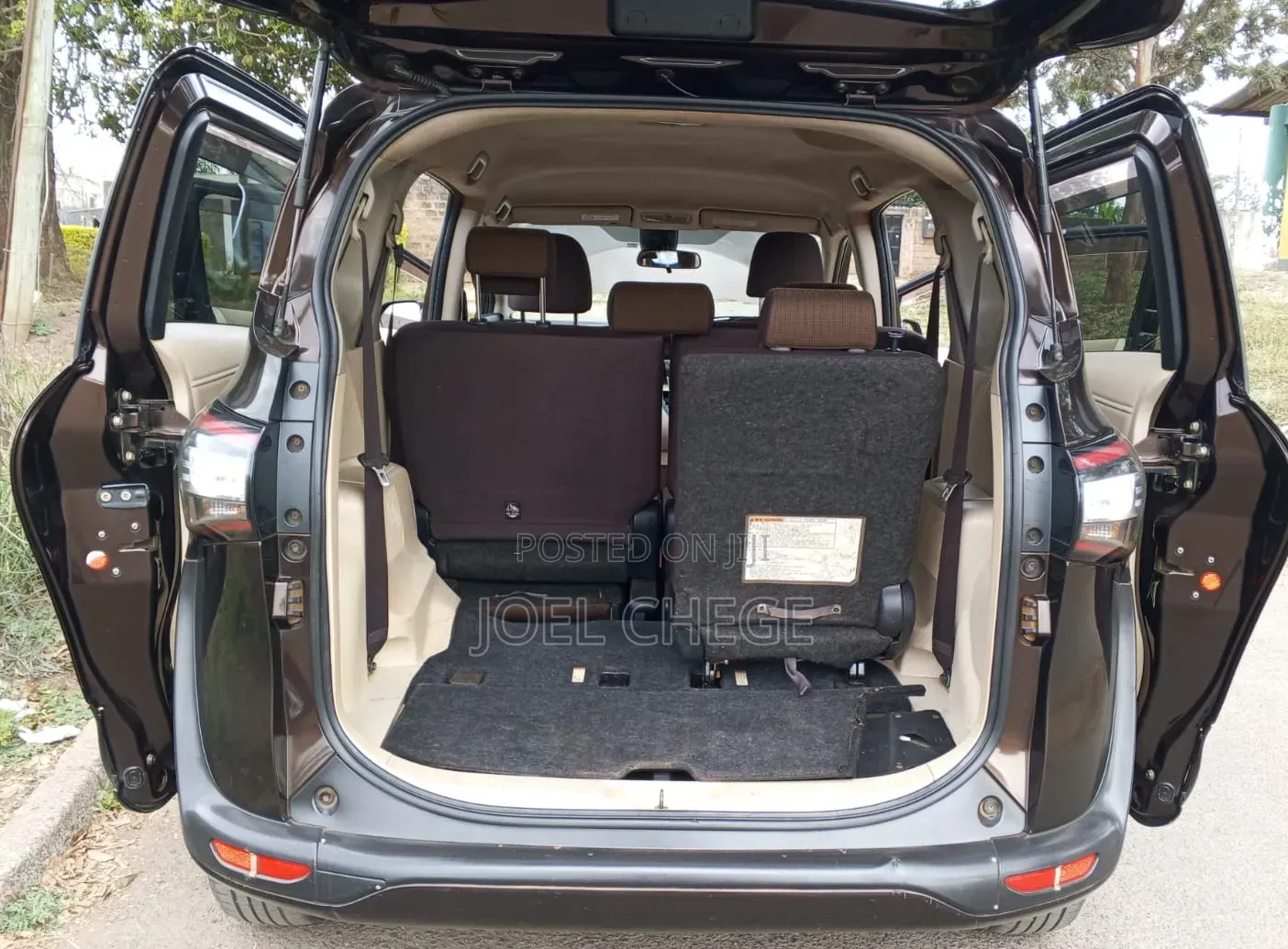 Toyota Sienta 2016 Brown