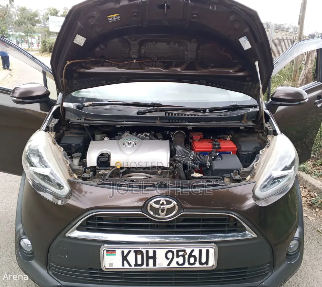 Toyota Sienta 2016 Brown