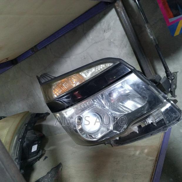 Voxy 2012 Headlight Xenon - thumbnail 3