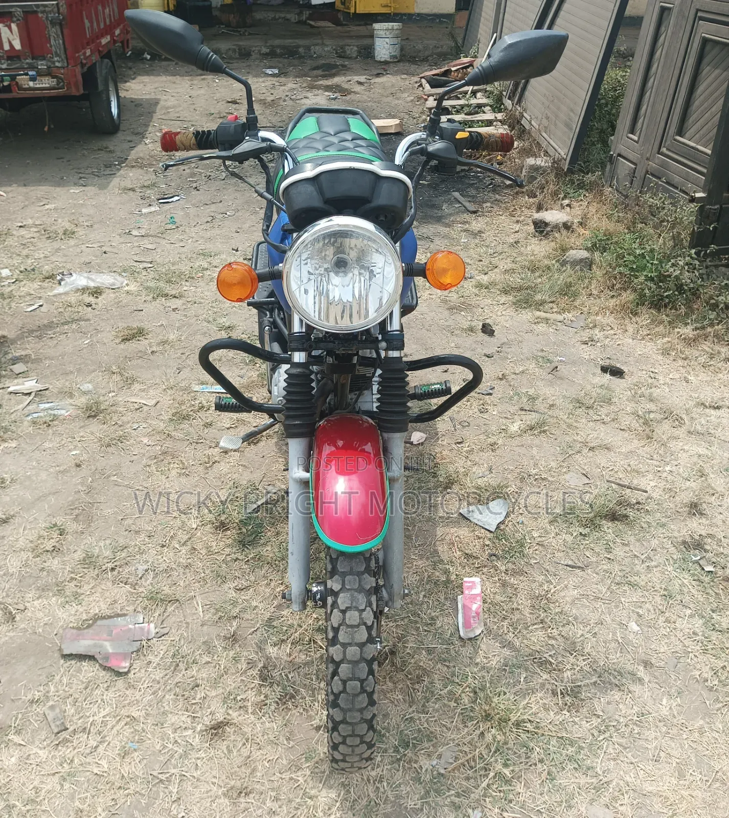 TVS HLX 125 2024 Red