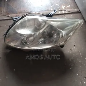 Auris 2008 Headlight Non Xenon