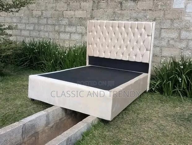 Beige 5x6 Elegabt Upholstered Bed - thumbnail 2