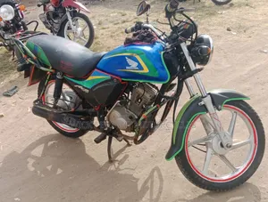 Honda CB 2021 Blue