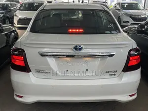 Toyota Axio 1.5 Hybrid 2WD 2019 White