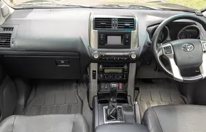 Toyota Land Cruiser Prado 2013 Black