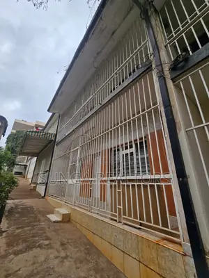 4bdrm Apartment in Jalaram Rd., Parklands/Highridge for rent