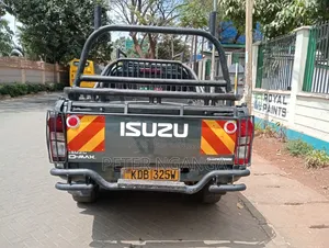 Isuzu D-MAX 2022 Gray