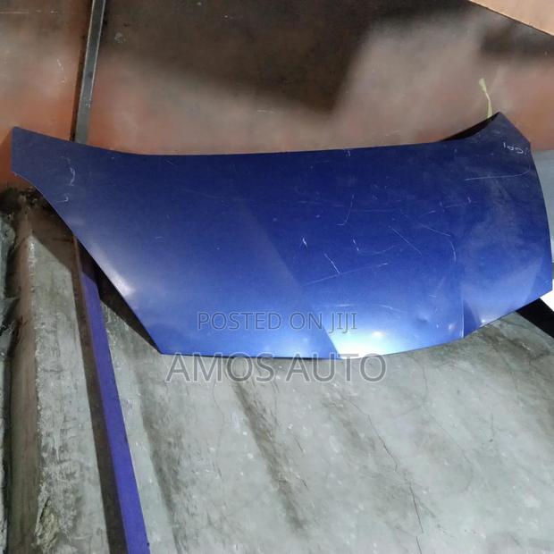 Honda Fit 2012 Bonnet