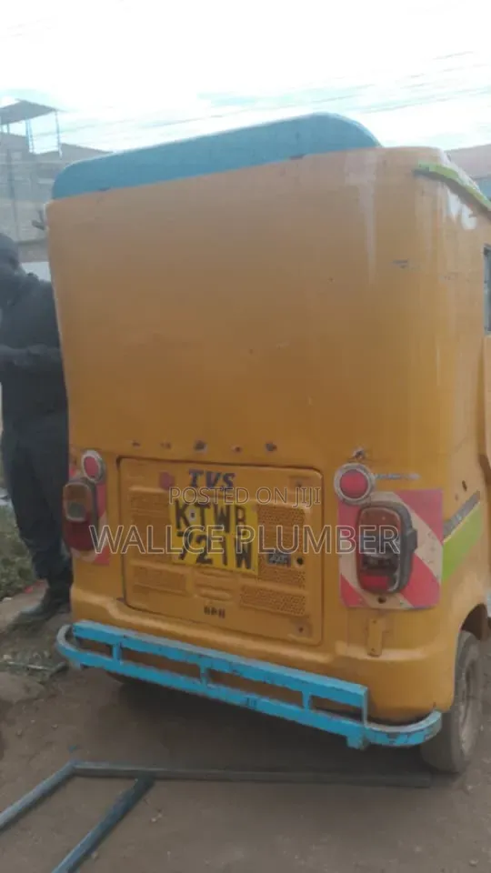 TVS King 2019 Yellow