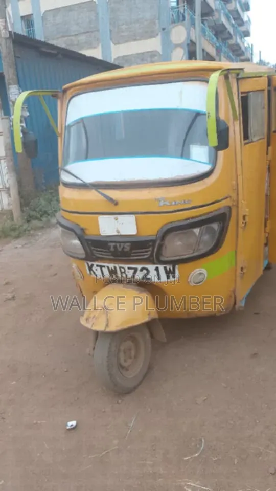 TVS King 2019 Yellow