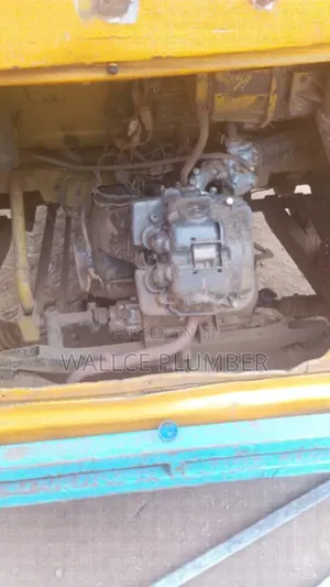 TVS King 2019 Yellow