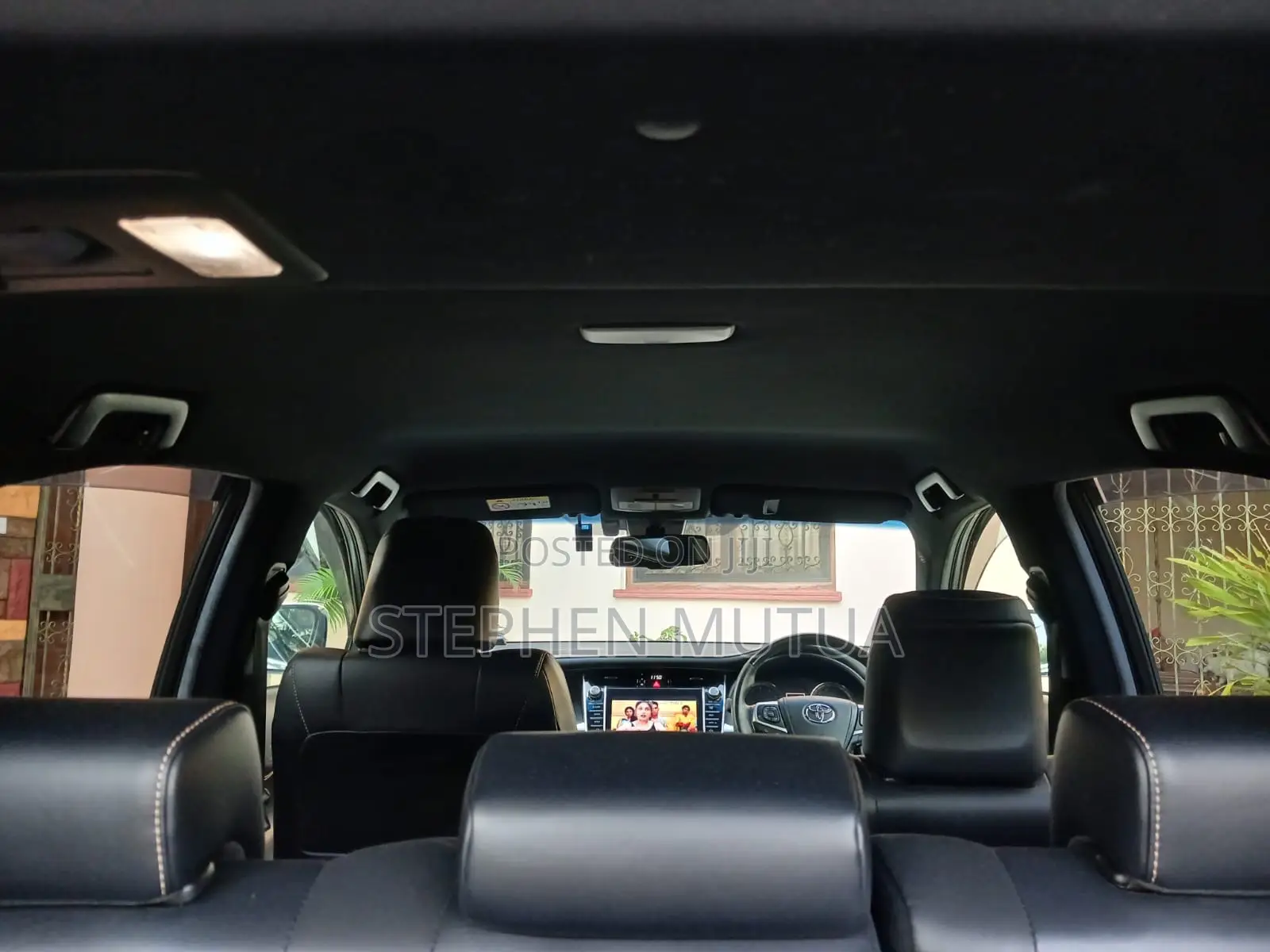 Toyota Harrier 2.0 2019 White