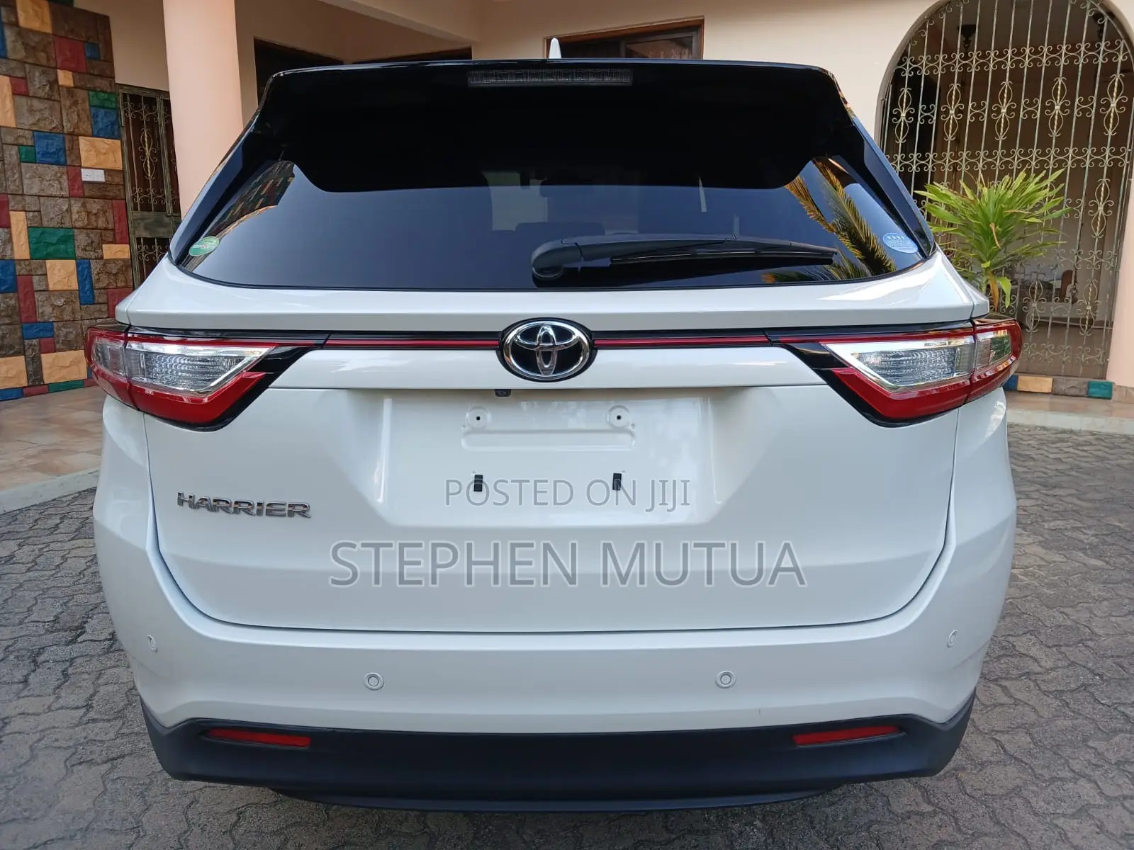 Toyota Harrier 2.0 2019 White