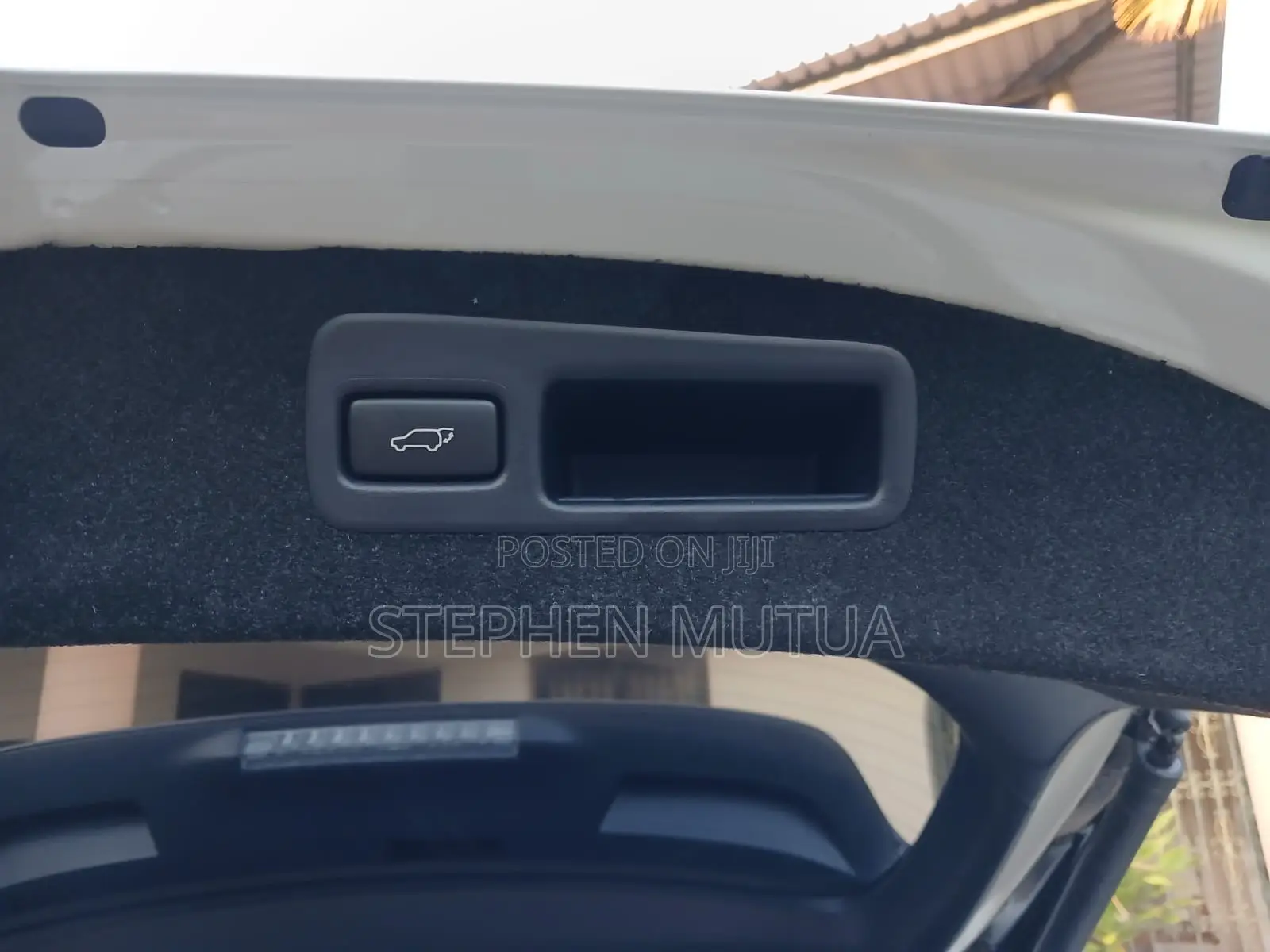 Toyota Harrier 2.0 2019 White